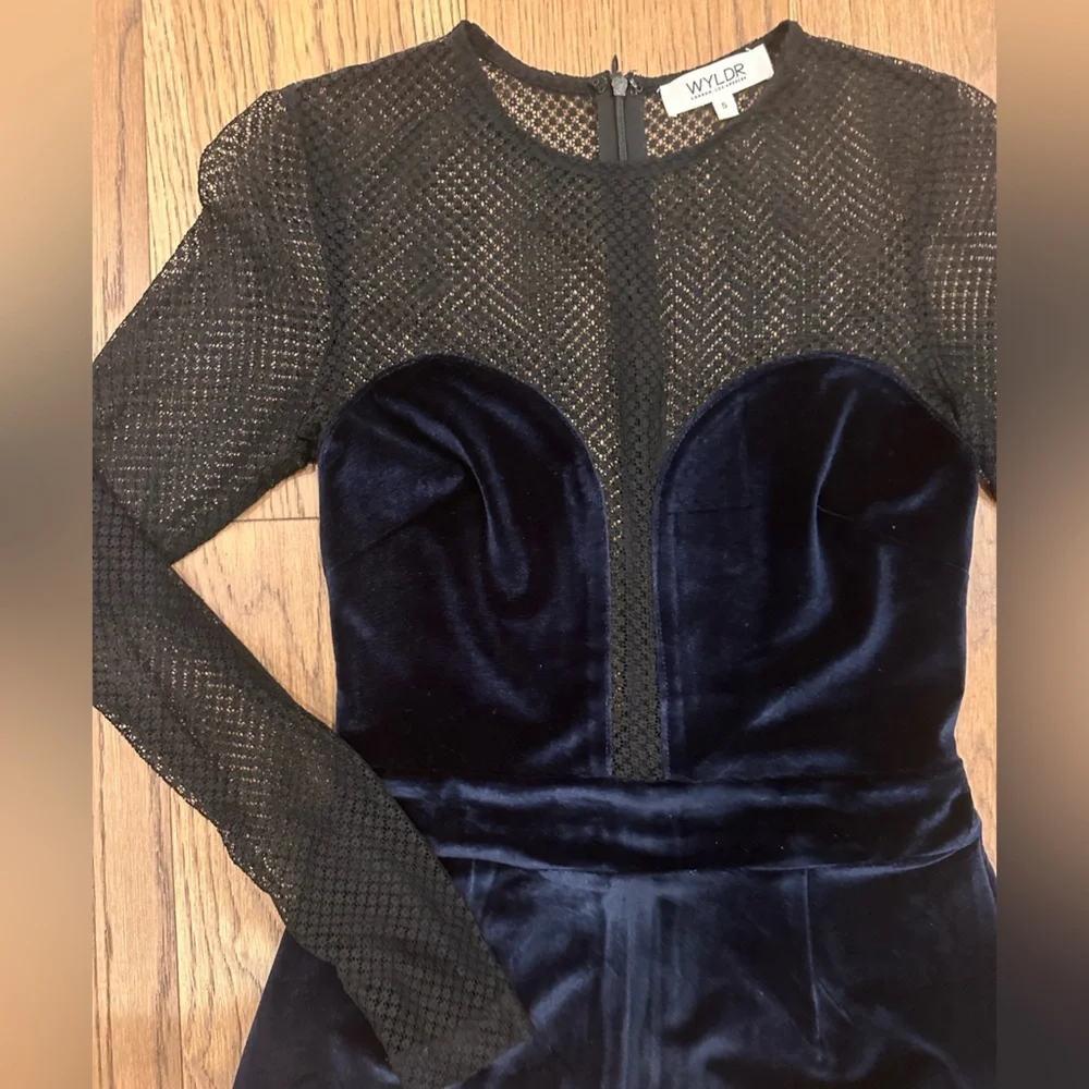 WYDLR Lace & Velvet Combination Romper - Picture 2 of 7